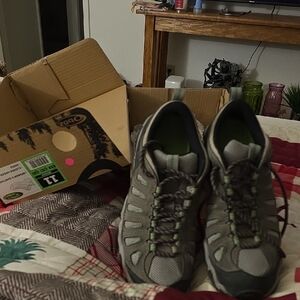 Women's Gray and Green Athletic Shoes